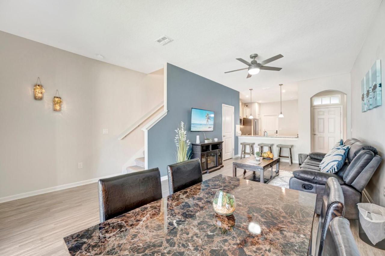 Zenhomes In Heart Of Brandon Convenient Location Экстерьер фото